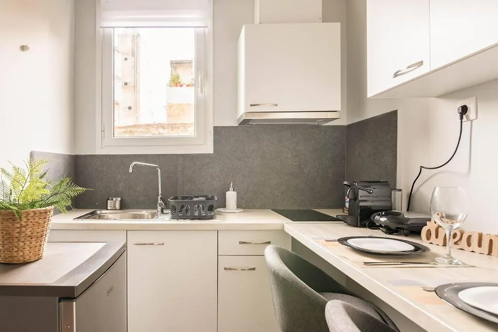 Stylish And Central Apt Near Acropolis - Avdi Square-1
